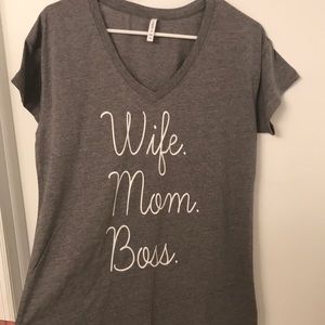 Wife Mom Boss Tshirt SIZE MEDIUM